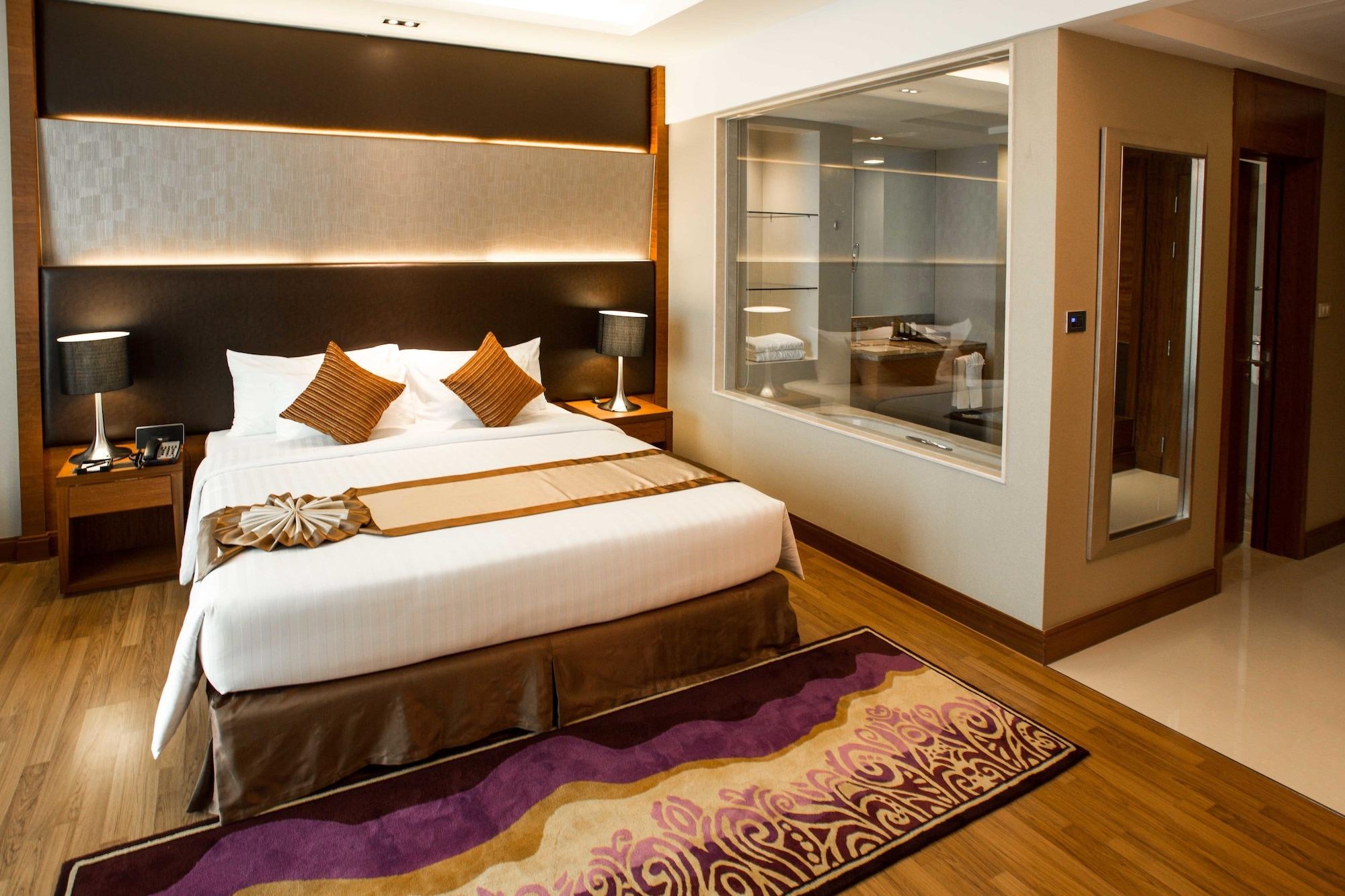 The Grand Fourwings Convention Hotel Bangkok Exterior photo