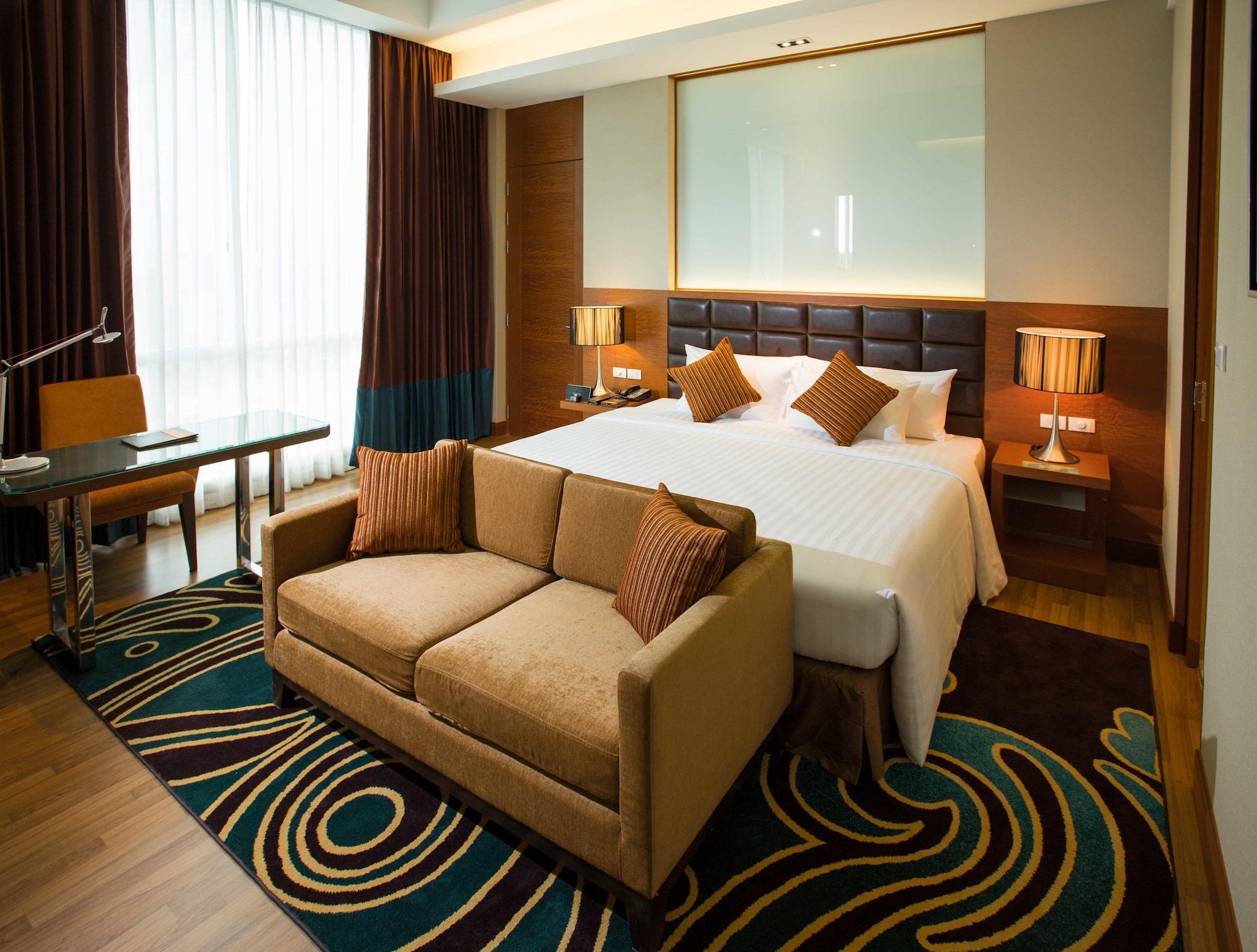 The Grand Fourwings Convention Hotel Bangkok Exterior photo
