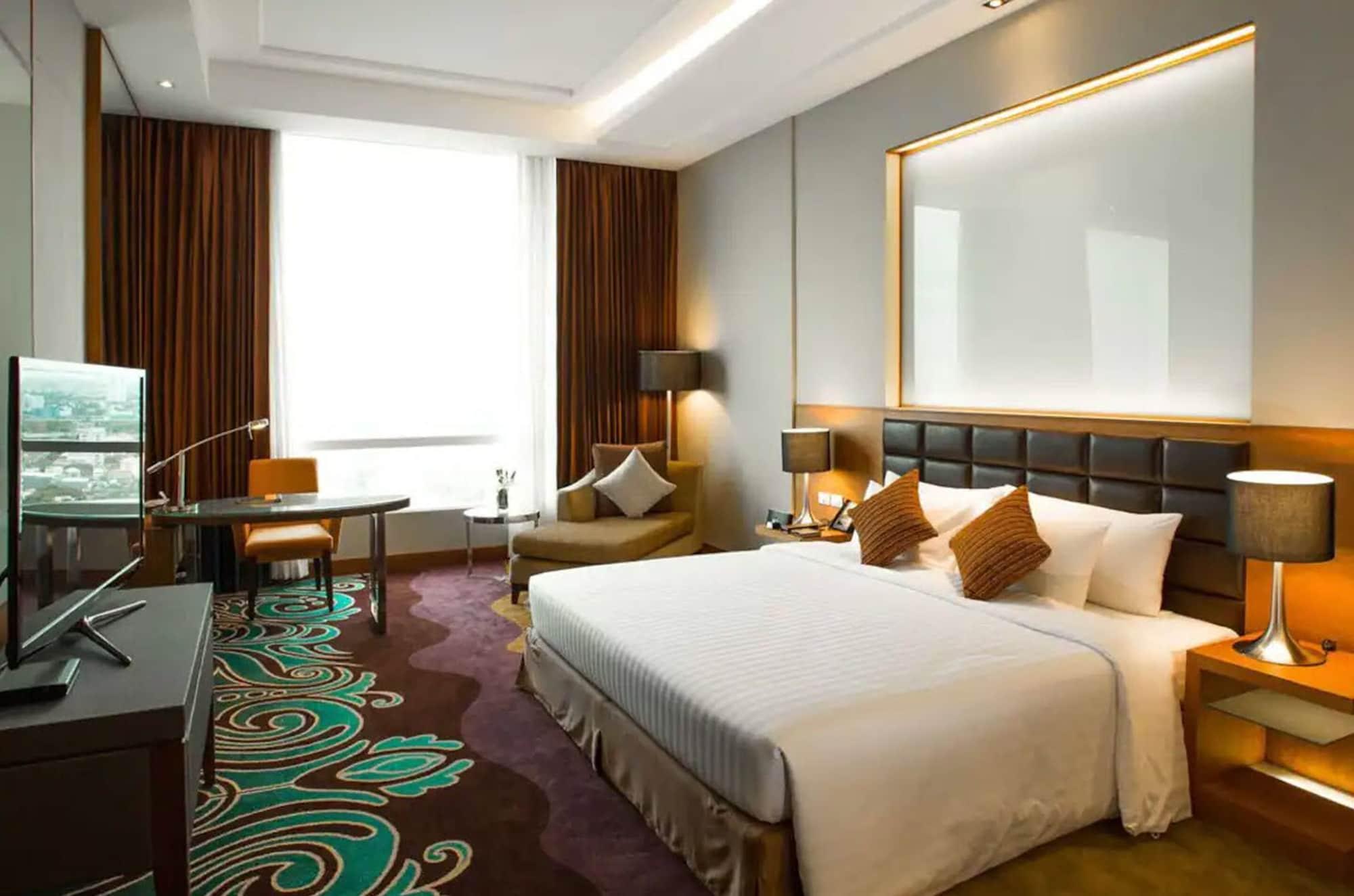 The Grand Fourwings Convention Hotel Bangkok Exterior photo