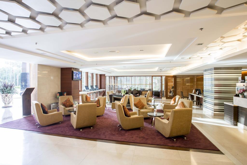 The Grand Fourwings Convention Hotel Bangkok Exterior photo