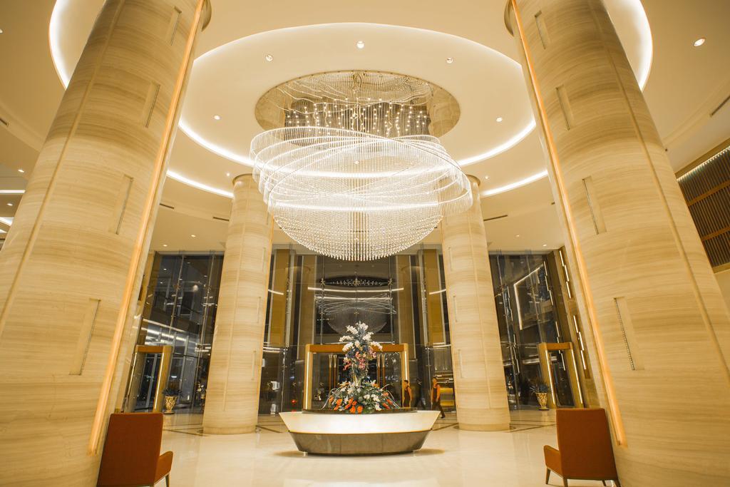 The Grand Fourwings Convention Hotel Bangkok Exterior photo